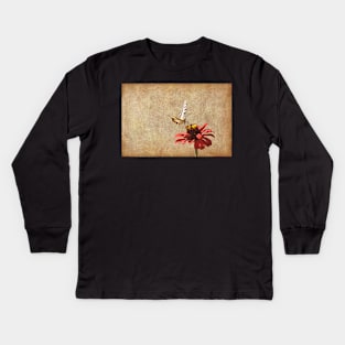 Nectarising - Butterfly Lands On A Flowerhead Kids Long Sleeve T-Shirt